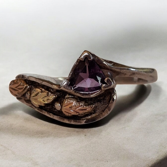 Vintage Sterling Silver 925 & 12k Signed Amethyst Black Hills Gold  Ring Size 6 - Picture 3 of 16